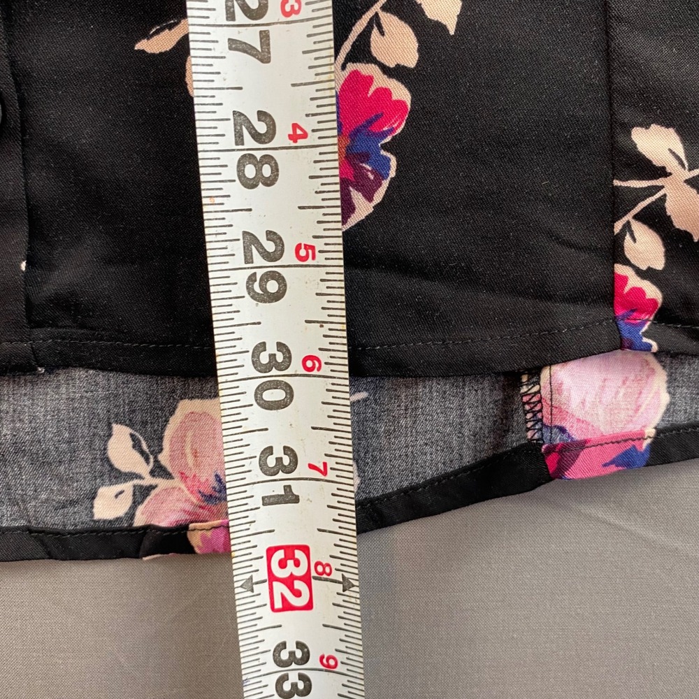 Torrid Black Floral Print Button Front Tunic Top Size 3 - Picture 6 of 7